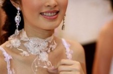 南通人妖皇后(中国富豪娶人妖皇后)