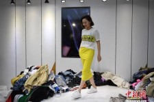 南通兼职模特试衣服(兼职做试衣模特好吗)