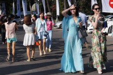 南通上海商务伴游男雇用(上海雇用高端伴游一天20万)