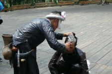 南通欲带老伴游遍中国(带着老伴去旅游)