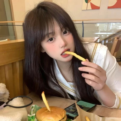 南通伴游女生李欣怡的资料