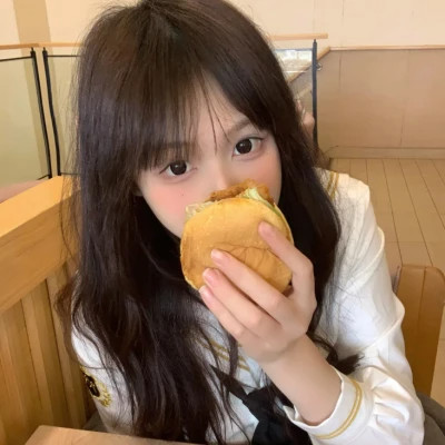 南通伴游女生李心怡的资料