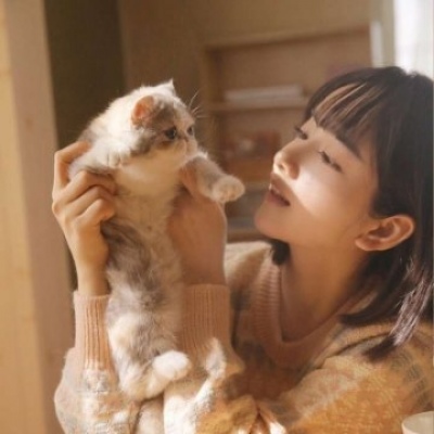 南通伴游女生邓珊珊的资料