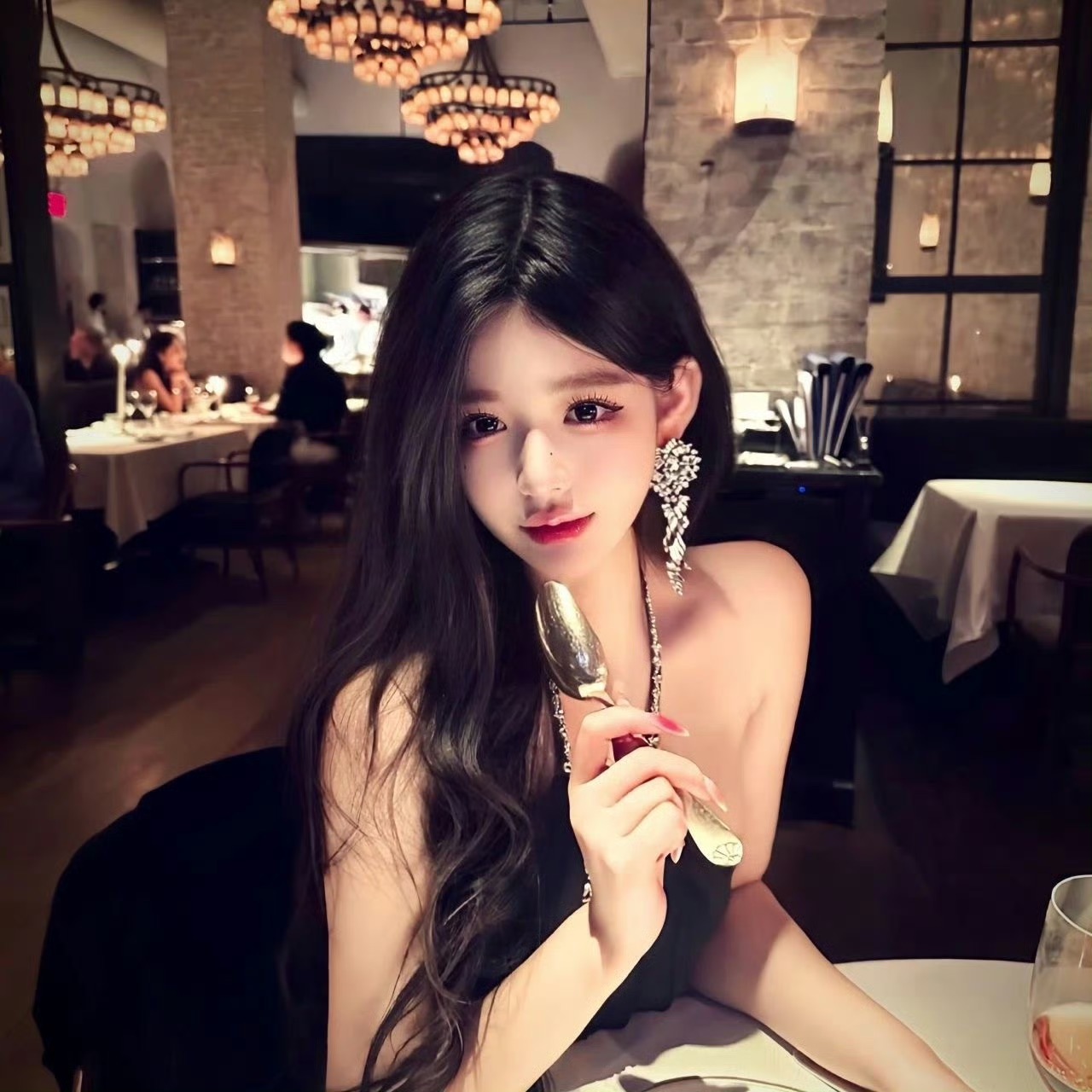 南通伴游女生蓝盈盈的资料