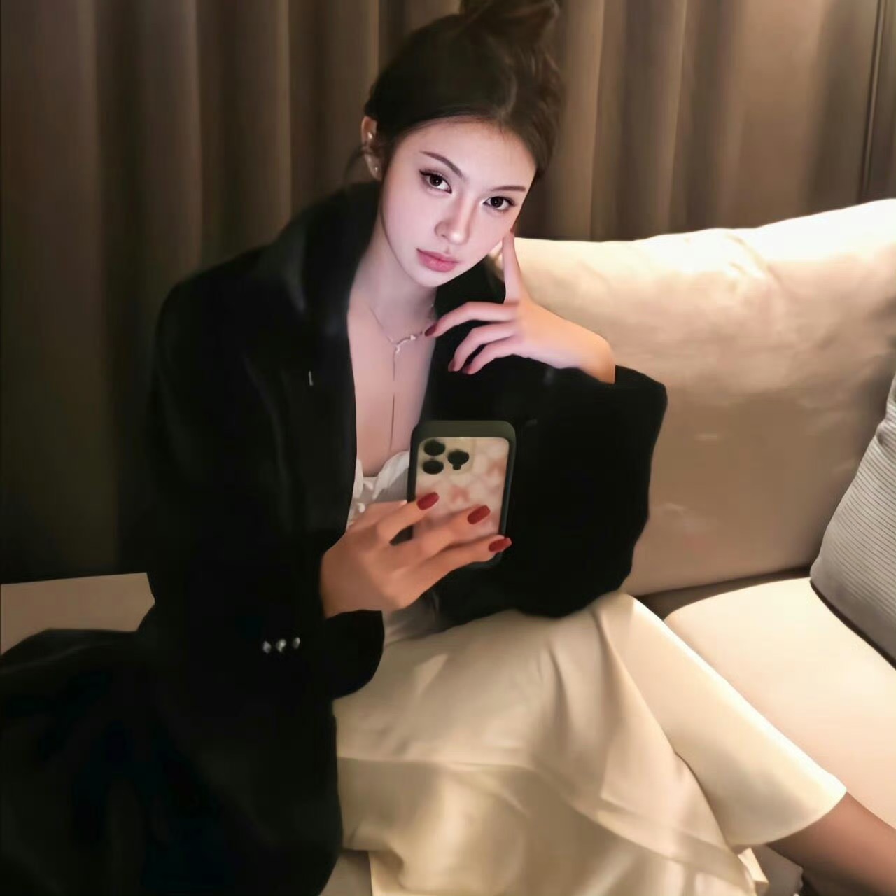 南通伴游女生周语言的资料