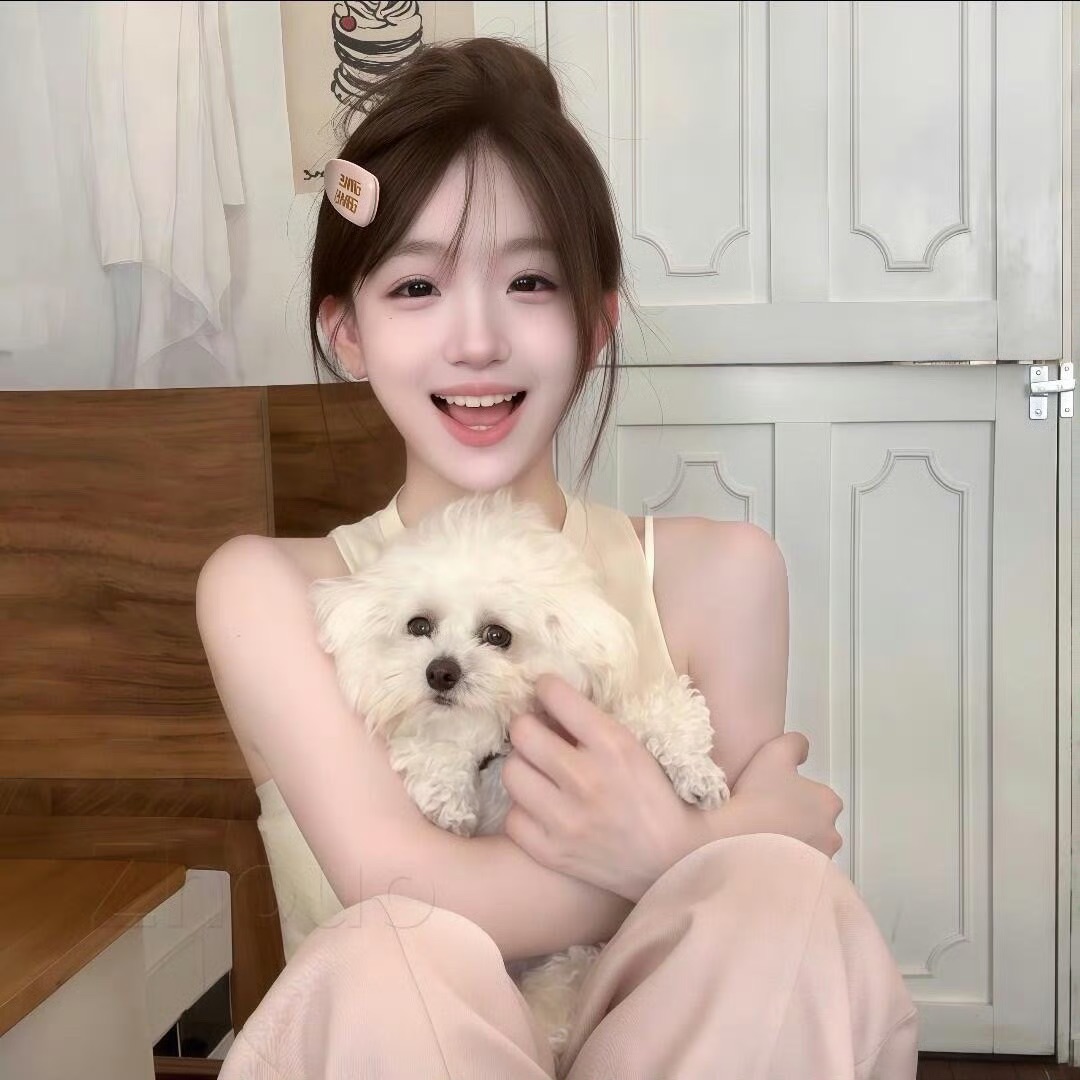 南通伴游女生周小婷的资料