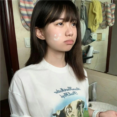 南通伴游女生邝易云