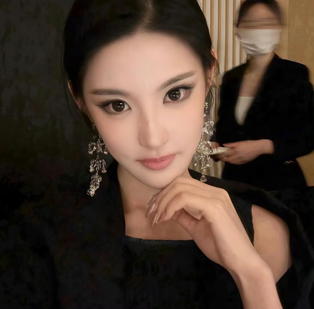 南通伴游女生 | Isabella Chen的资料